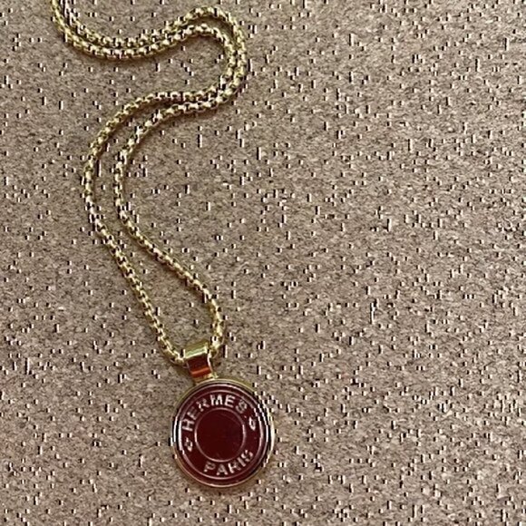 Vintage Hermes Button Upcycled Pendant on Choker Chain Necklace - Picture 3 of 4